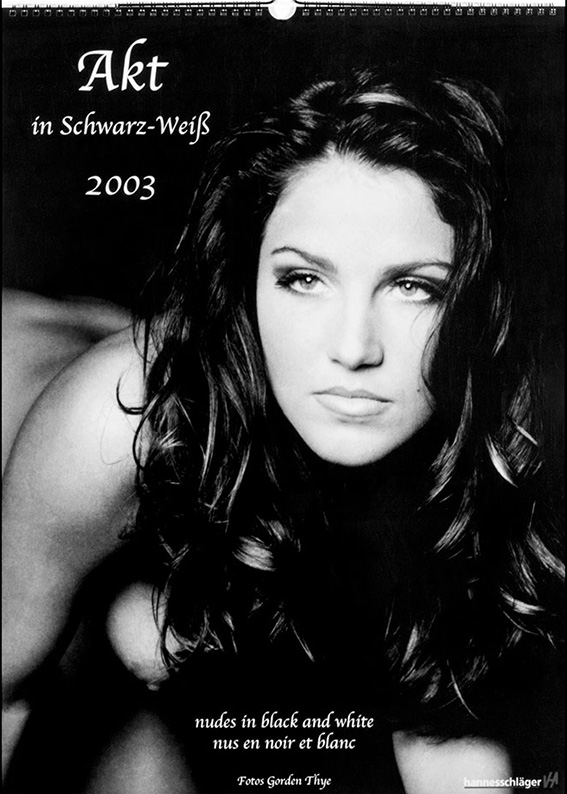 Akt-in-Schwarz-Weiss-2003_Galerie